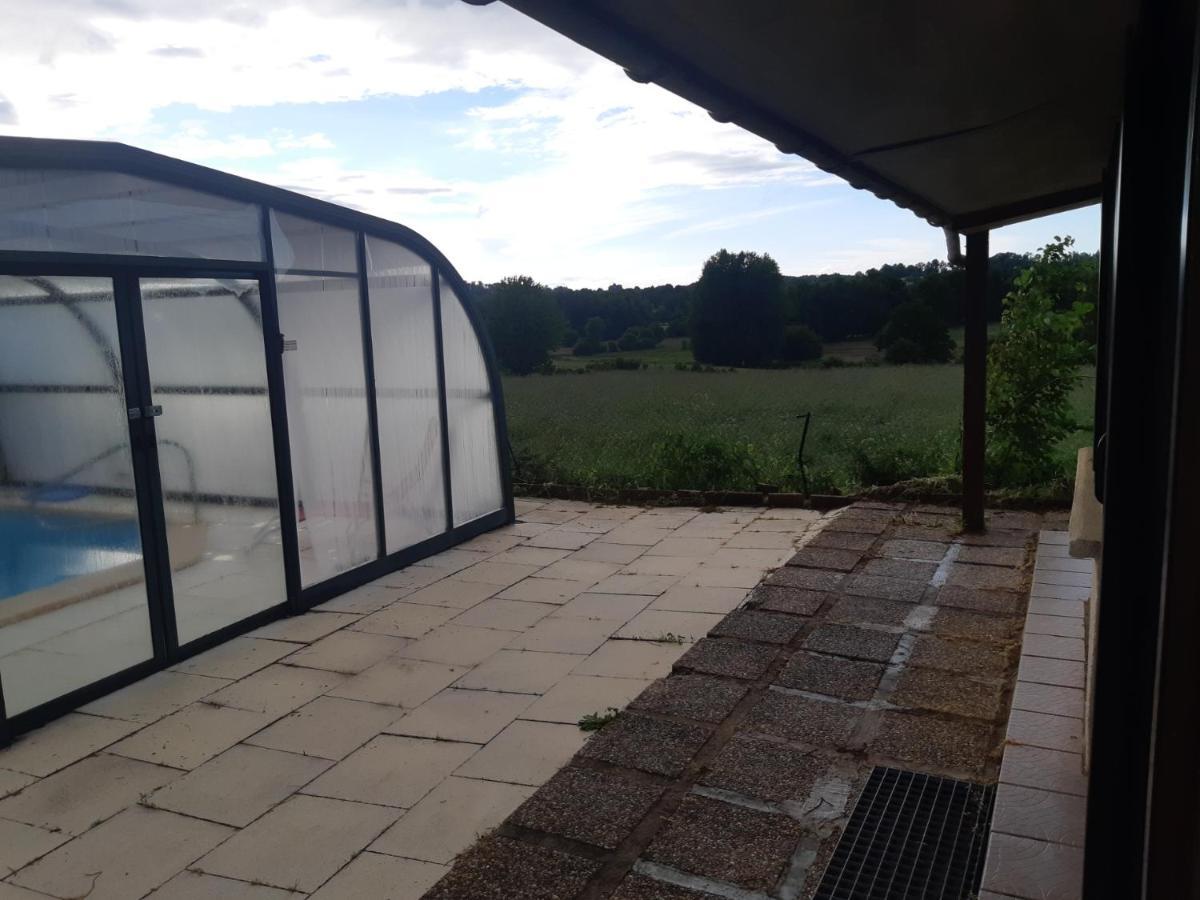 Maison A La Campagne Avec Piscine Flayat Экстерьер фото